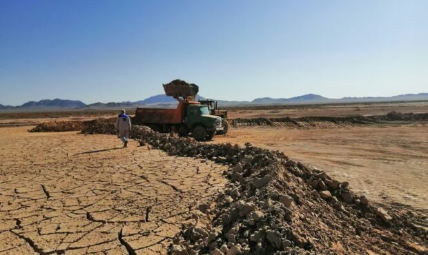 لایروبی و رسوب برداری ۲۸۰ هزار مترمکعب از بندهای تغذیه مصنوعی استان با هدف مدیریت سیلاب