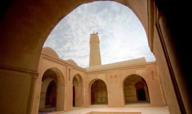 مسجد جامع فهرج؛ ‌کهن مسجد خشتی هزار ساله ایران