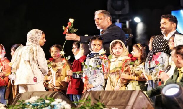تجلیل از دانش‌آموزان و دانشجویان ممتاز خانواده آبفا یزد