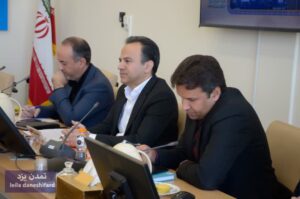 نشست خبری مدیرعامل شرکت توزیع برق استان یزد به مناسبت دهه مبارک فجر
