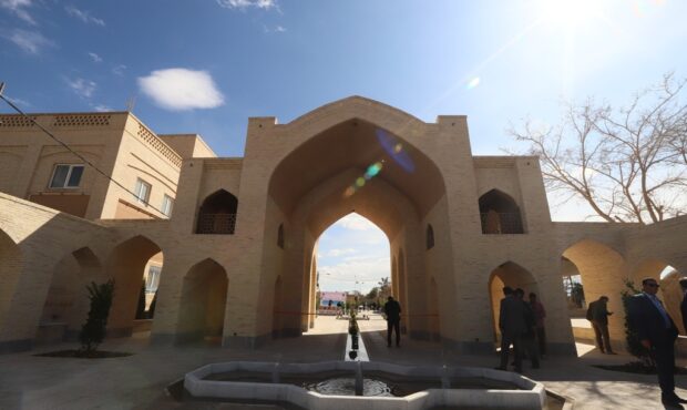 سردر ورودی قبرستان تاریخی جوی هُرهُر به بهره‌برداری رسید