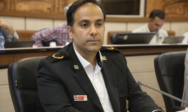 تجهیزات انفرادی آتش نشانان یزدی نونوار می‌شود