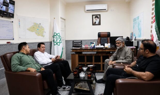 برپایی موکب فرهنگی و خدمات‌رسانی توسط شهرداری یزد در مسیر مرز مهران
