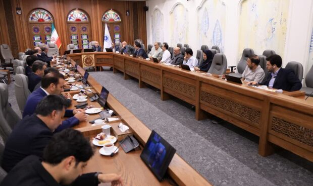توسعه همکاری کشتیرانی جمهوری اسلامی ایران و یزد برای کاهش رسوب کالا در بنادر جنوبی توسعه همکاری کشتیرانی جمهوری اسلامی ایران و یزد برای کاهش رسوب کالا در بنادر جنوبی
